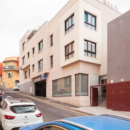 Lovely Spacious Apartment In 산이시드로 외부 사진