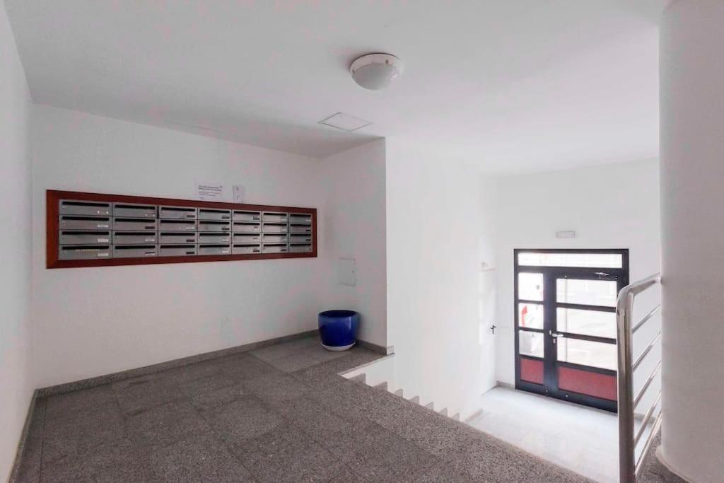 Lovely Spacious Apartment In 산이시드로 외부 사진
